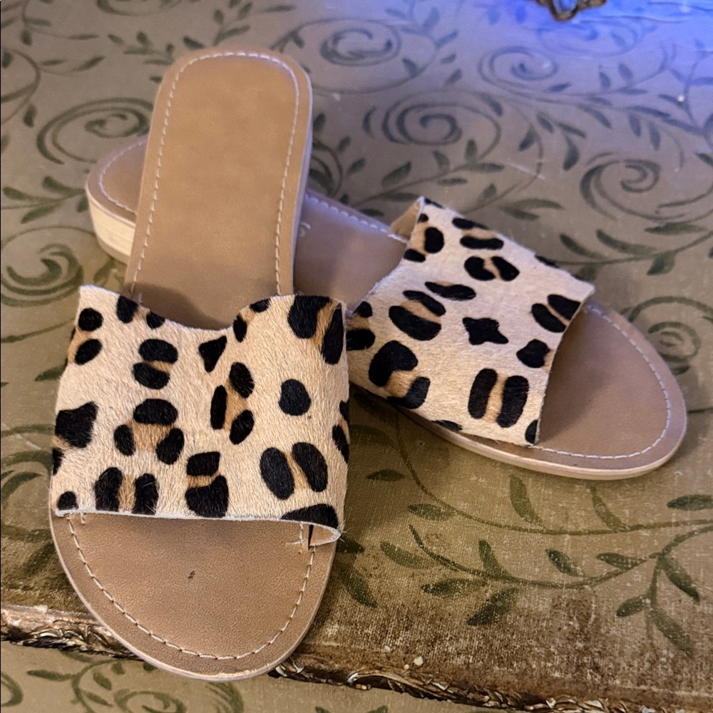 Coconuts by Matisse Leopard Print Slide Sandals